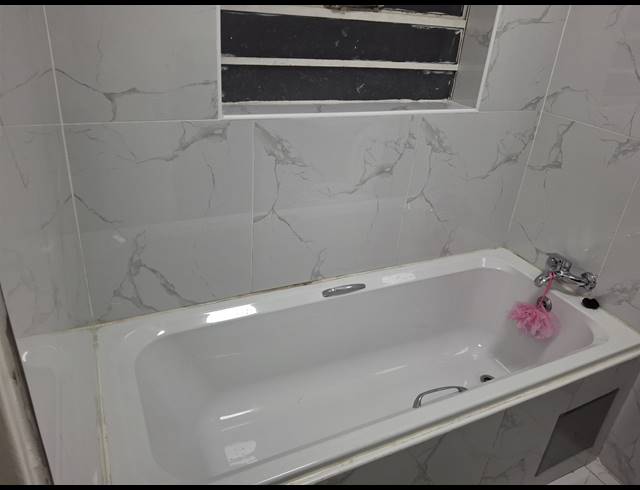 BEDROOM APARTMENT FOR SALE IN COMMERCIA
